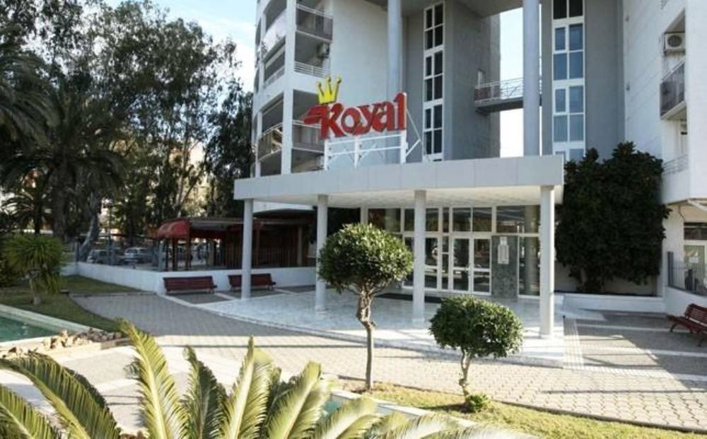 Apartbeach Royal Apartments ซาลอว์ ภายนอก รูปภาพ